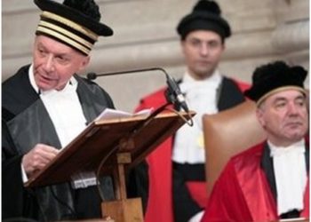Abolizione del valore legale del titolo di laurea..meglio di no!