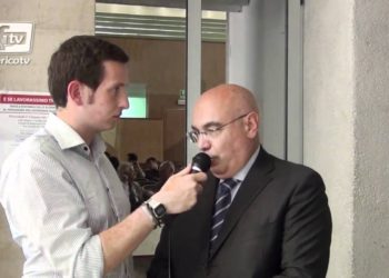 “E se lavorassimo troppo?” intervista a Nicola Costantino